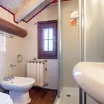 Sailor House Near Pianello Del Lario